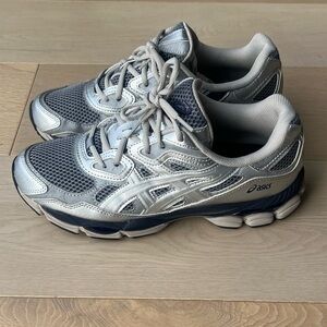 ASICS Gel 1130
Brand # 1203A581